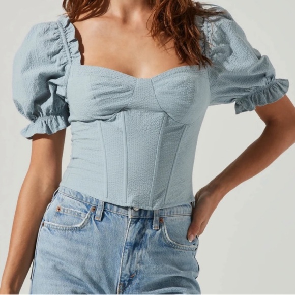 Astr Tops - ASTR the Label Raya Sweetheart Puff Sleeve Top M